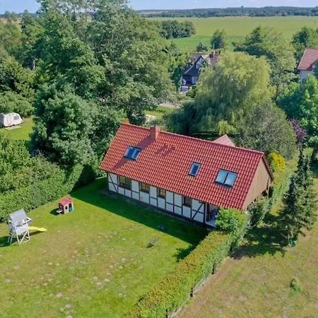 Prázdninový dům Comfortable With Terrace And Garden Karwienskie Bloto Drugie