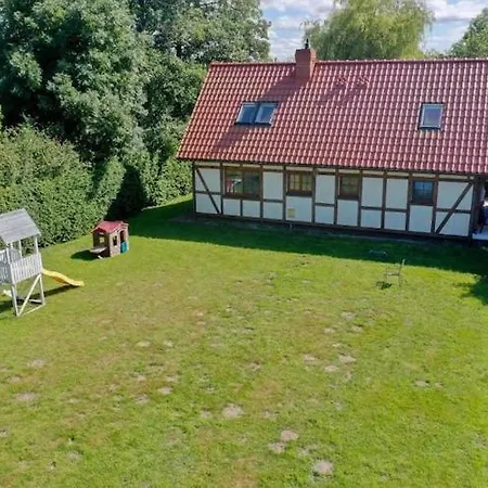 Comfortable With Terrace And Garden Prázdninový dům *